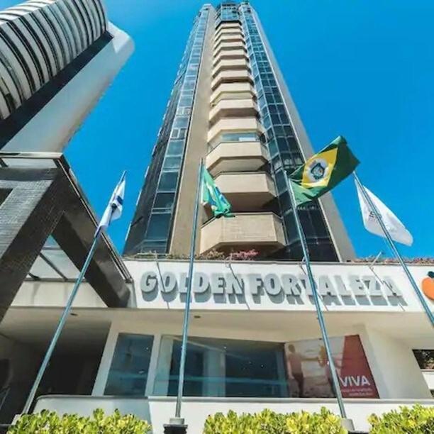 Apto 252-a Golden Apartamento *
